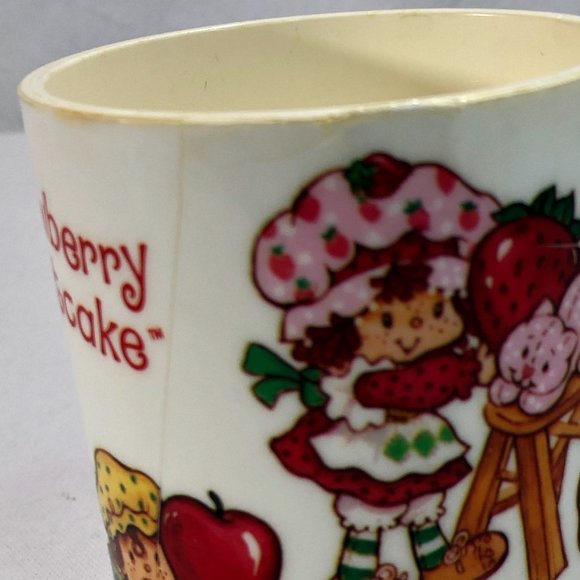 Vintage Strawberry Shortcake Plastic Cup 1980 3/$18 - Picture 6 of 6